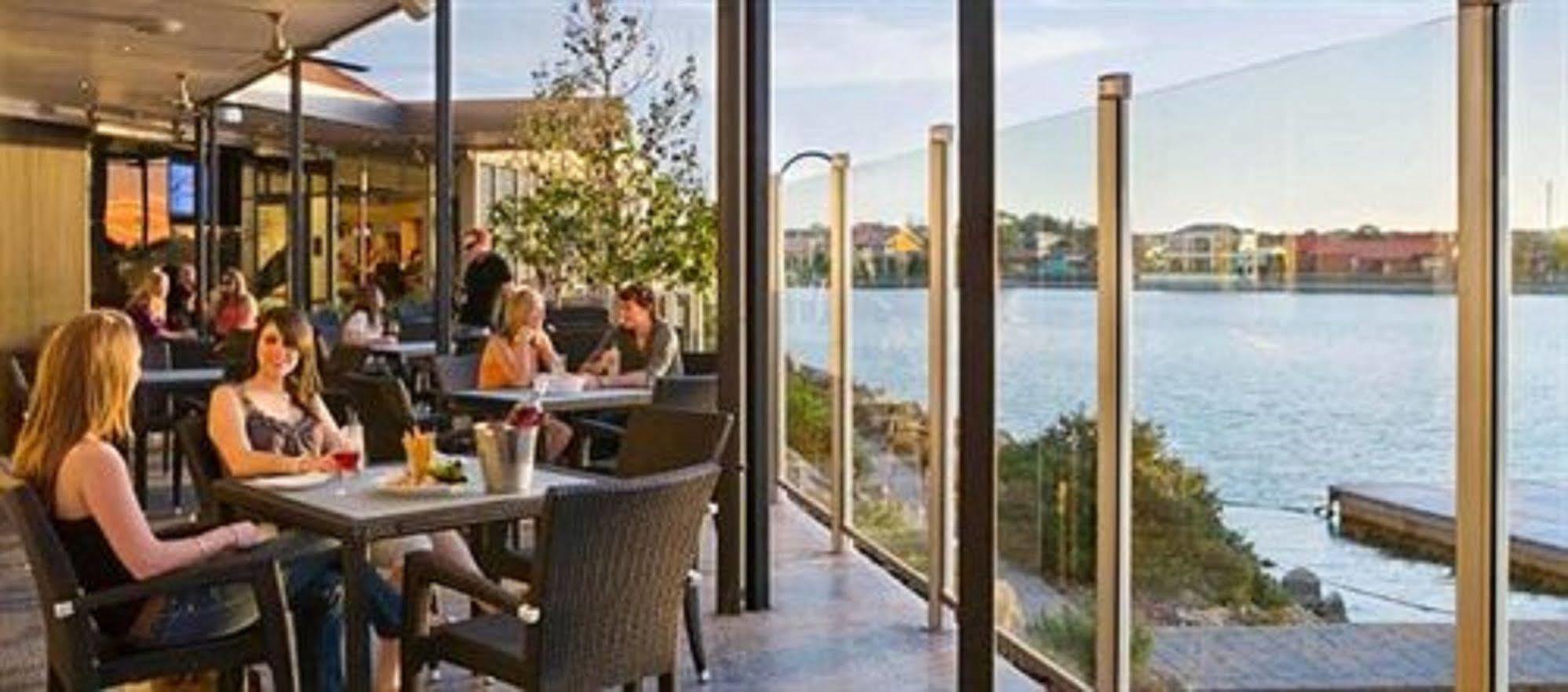 Lakes Hotel Adelaide Exterior photo