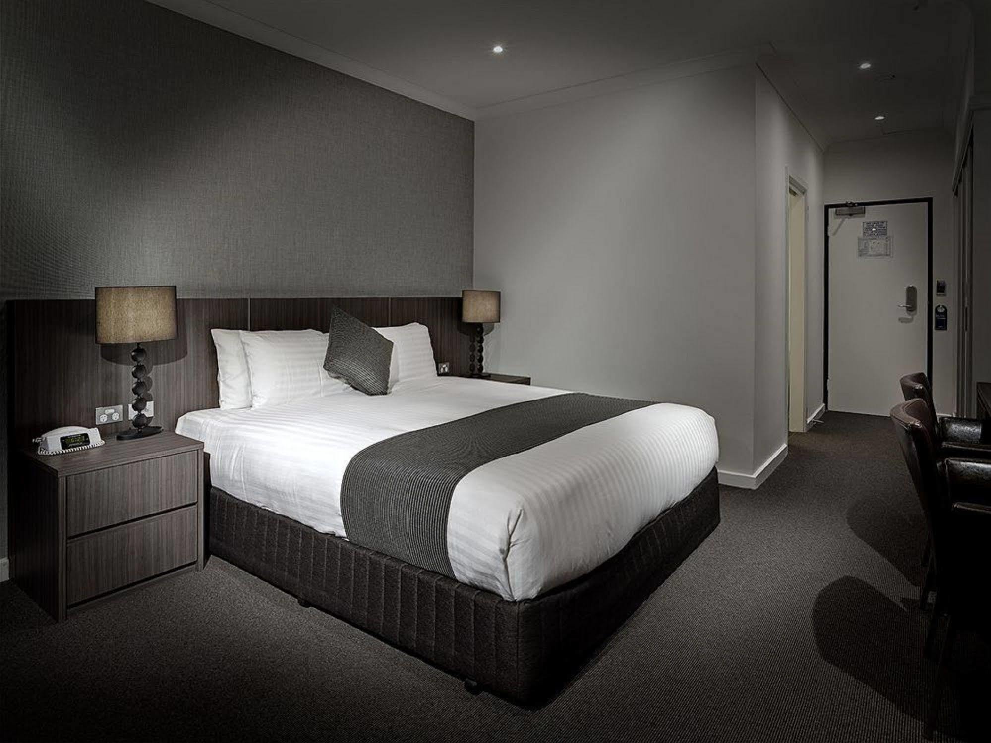 Lakes Hotel Adelaide Exterior photo